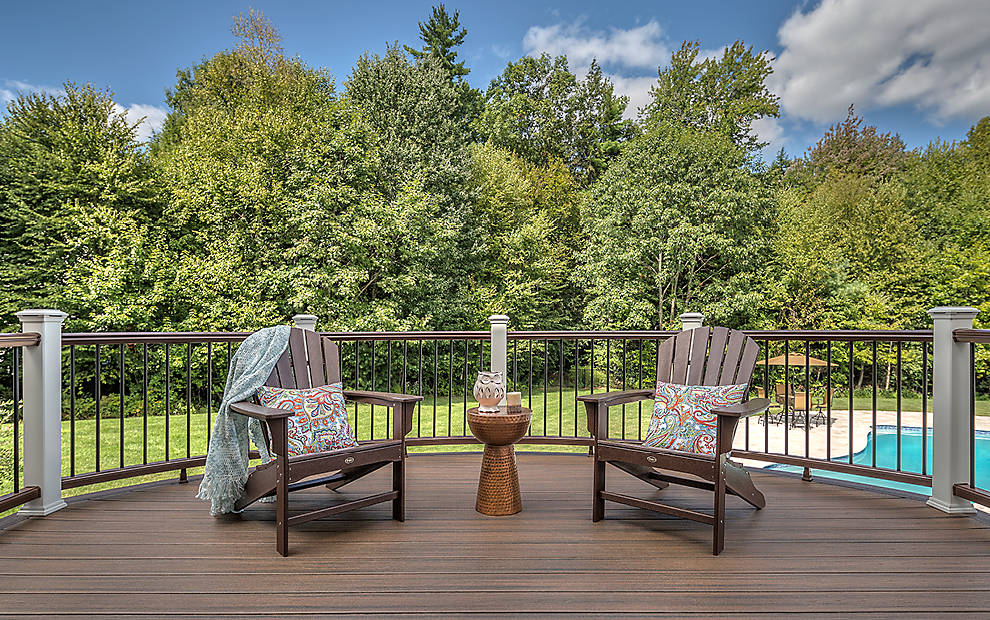 Photo Gallery with examples of Trex decking, railing and more in ...