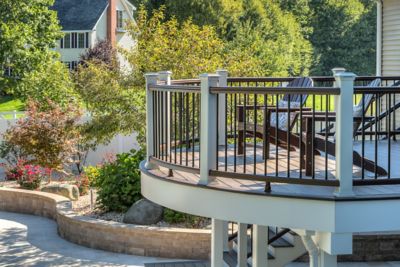 Curved Railing Inspiration & Photo Gallery Trex