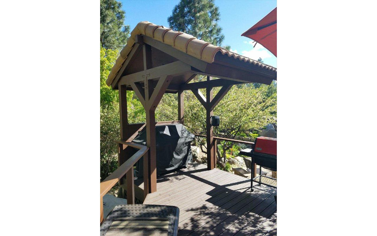 Trex deck for barbecue