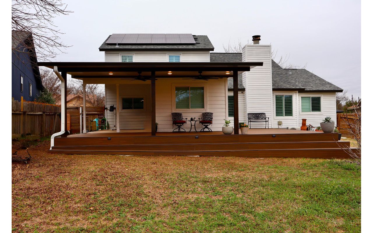 Trex deck 500 sq Stairs all around