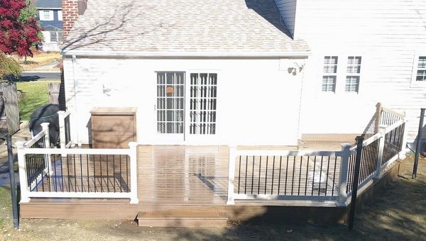 Trex Toasted Sand rebuild in Marlton, NJ.