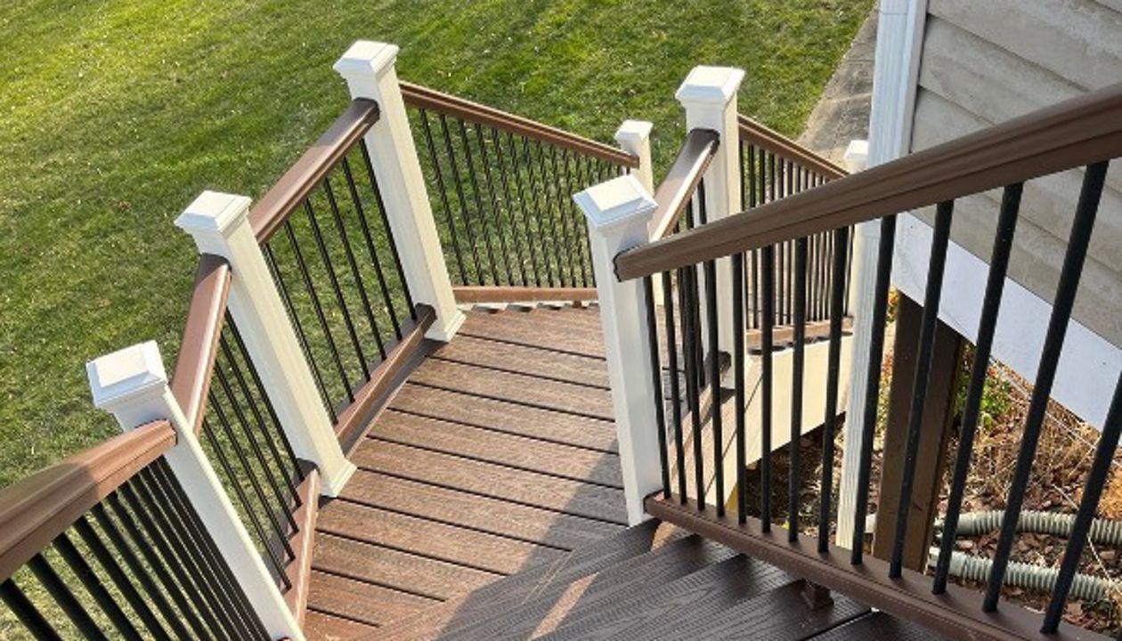 Trex Transcend Vintage Lantern Railing and Trex Transcend Lava Rock