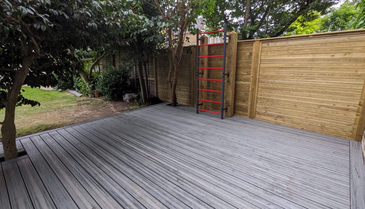 Putney, Wandsworth Trex Transcend Island Mist Oilcanfinish Outdoor Living