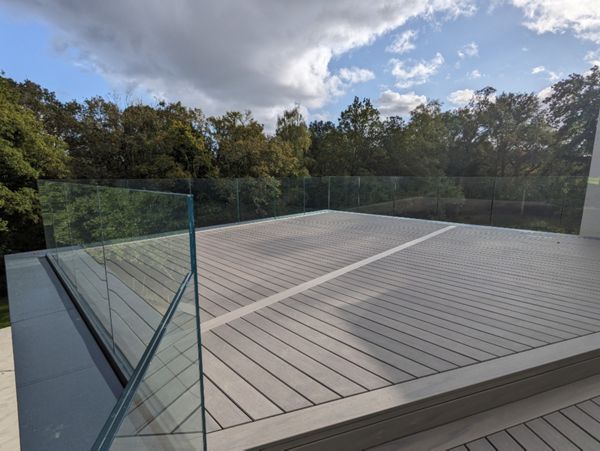 Wentworth Estate, Virginia Water Trex Transcend Lineage Biscayne Oilcanfinish Outdoor Living