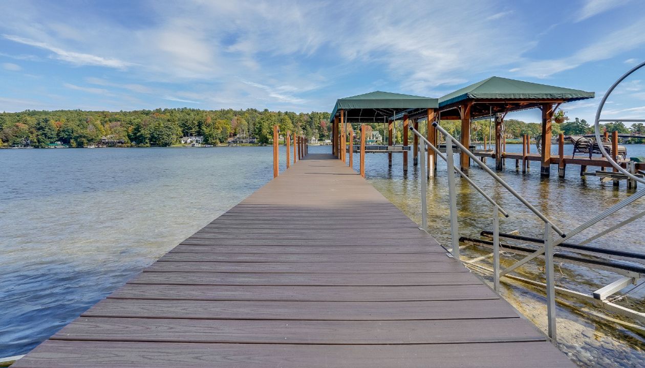 Splinter Free Professional Building Services Dock on Lake Winnipesauke