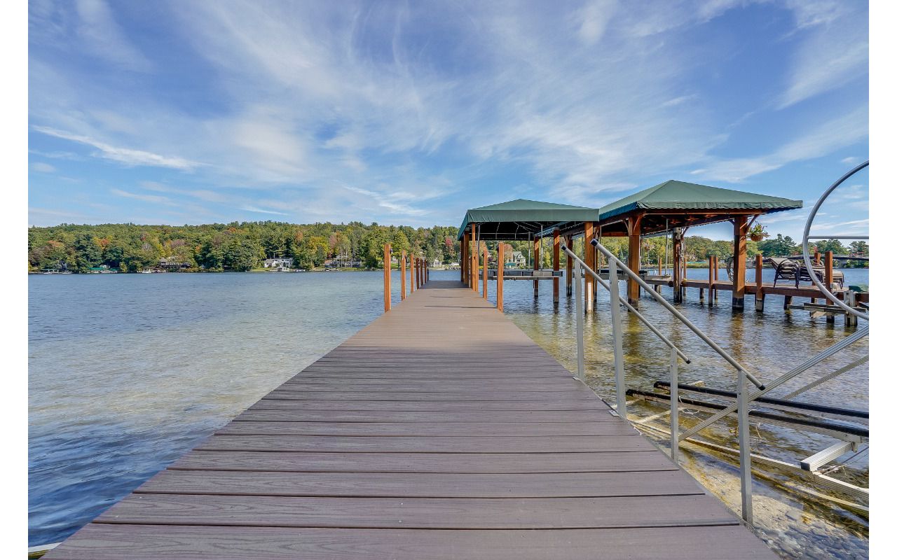 Splinter Free Professional Building Services Dock on Lake Winnipesauke
