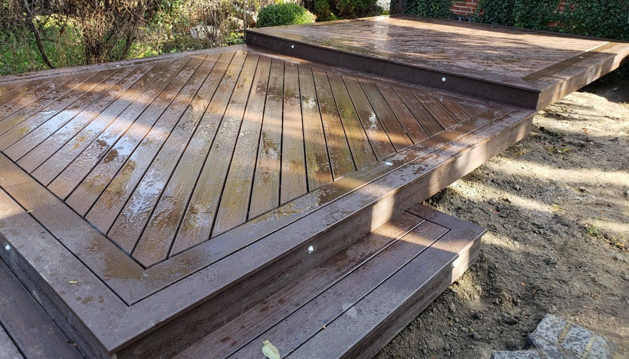 Trex double perimeter on a double tired deck