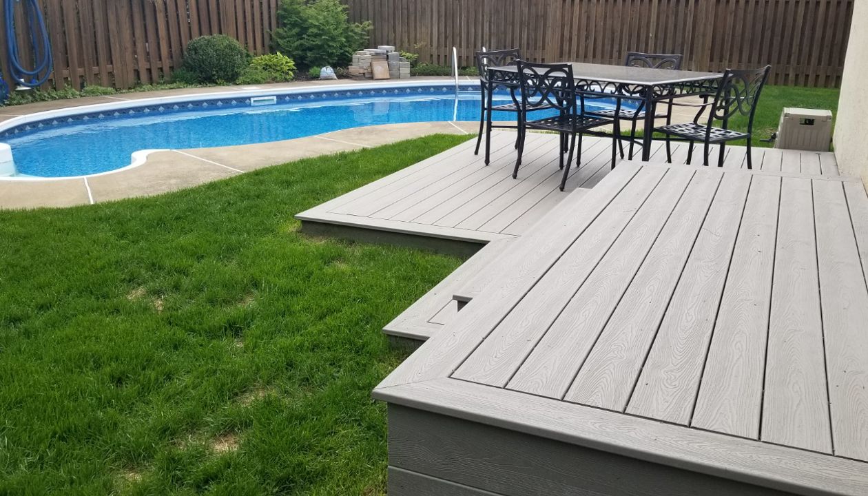 TREX Gravel path. Vieux Longueuil. 2018.