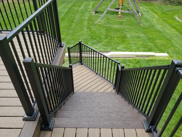 Trex signature step railings