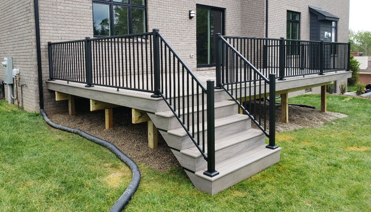 New Home with New Trex deck in New Baltimore MI