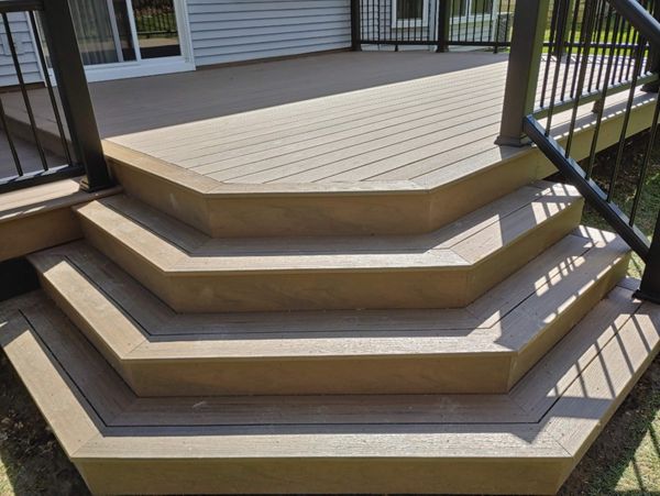 Trex cascade steps in Chesterfield MI