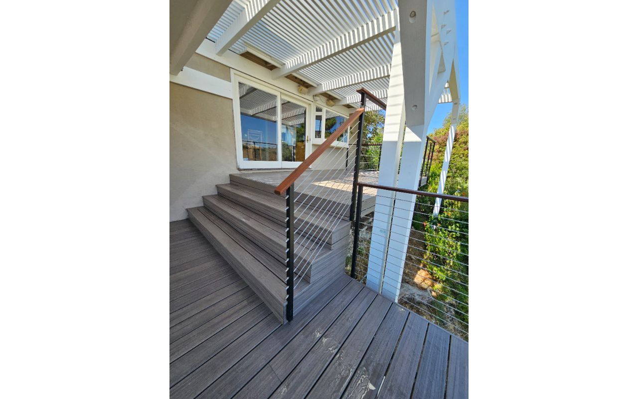 New Trex Deck & Cable Railing in Thousand Oaks , CA