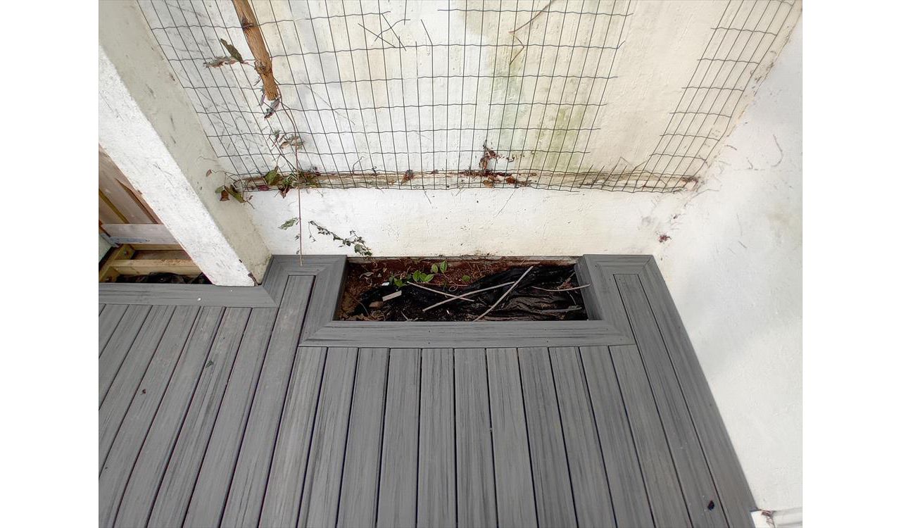 A border edging really sets off any deck