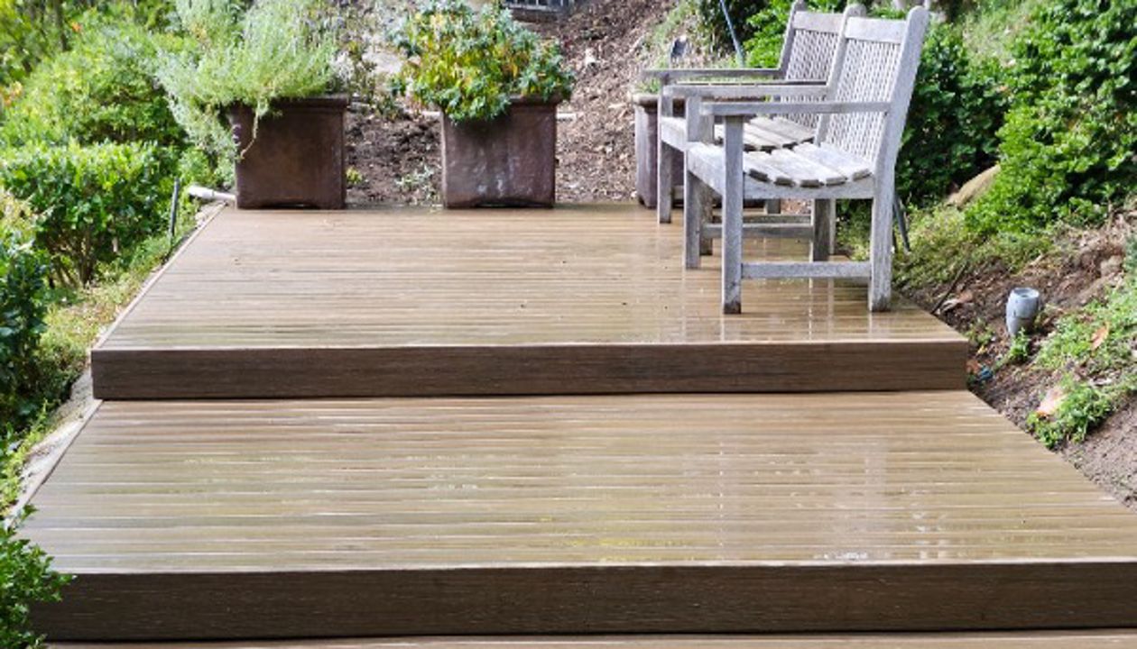 New Trex Deck in Calabasas, CA