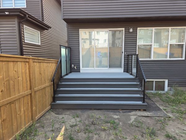 Foggy Wharf with Clam Shell Border