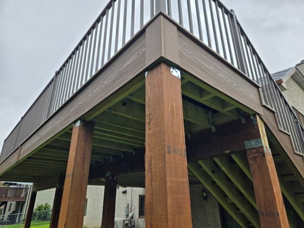 Trex Lineage Jasper, premium fascia installation with seam boards and hidden expansion joints