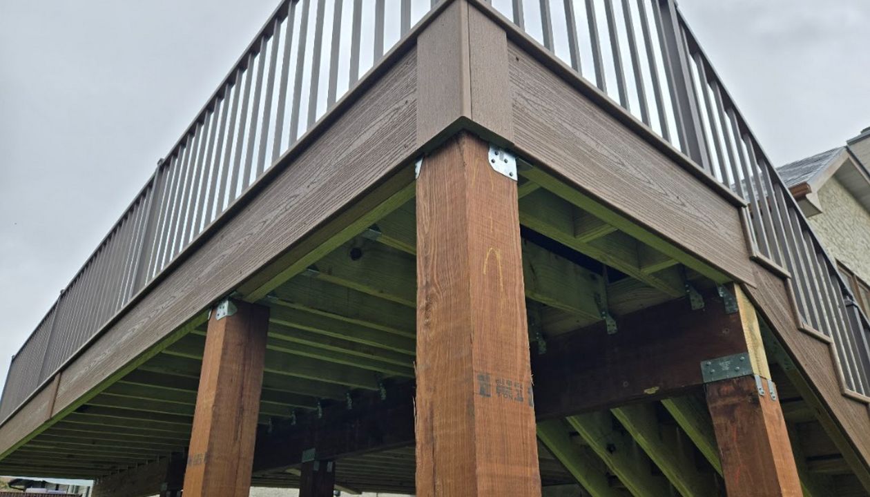 Trex Lineage Jasper, premium fascia installation with seam boards and hidden expansion joints