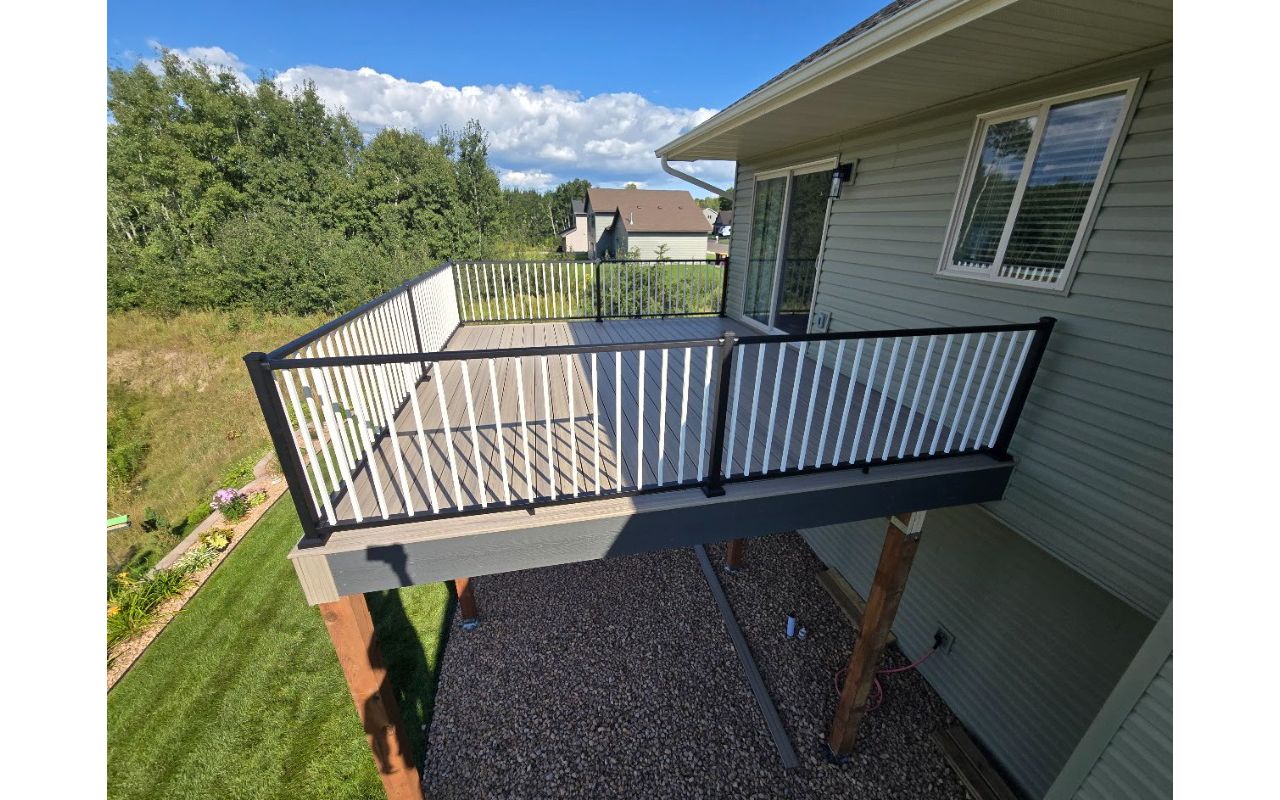 Trex Naturals; New* Honey Grove decking + Clam Shell fascia