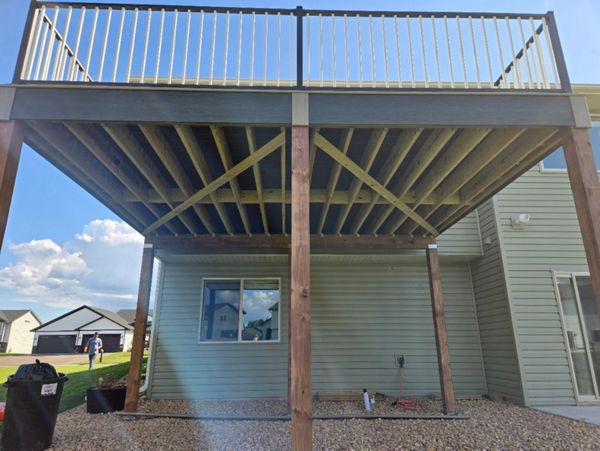 Trex Naturals; New* Honey Grove decking+ Clam Shell fascia