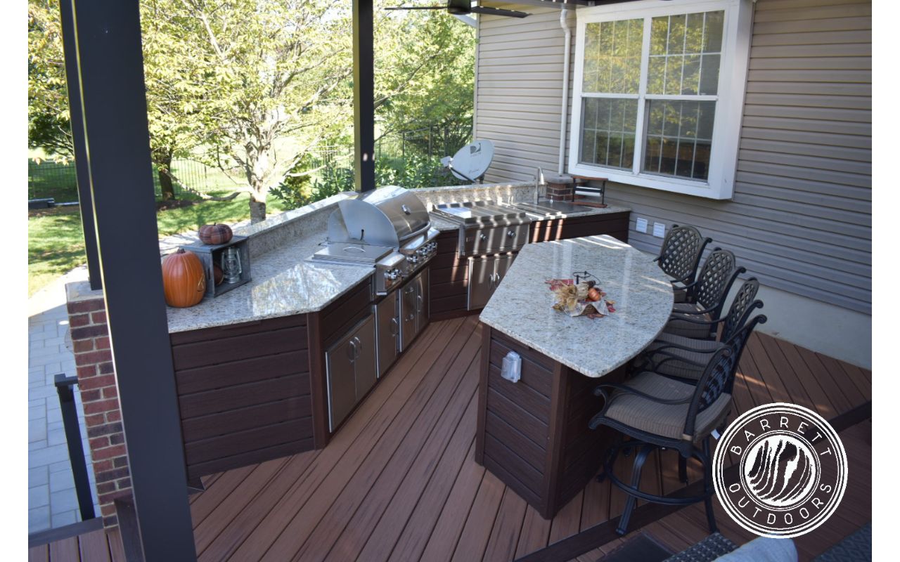Tiki Torch & Lava Rock Curved Island