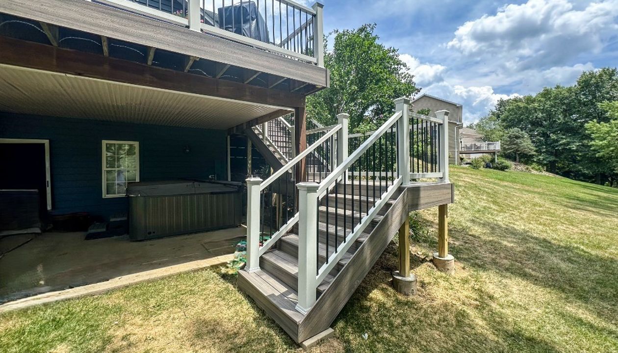 Large Back Deck - Trex Rocky Harbor Decking with Trex Fascia