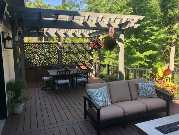 Trex Deck with Trex Signature and Rod Rail, Trex Lattice and Cedar Pergola