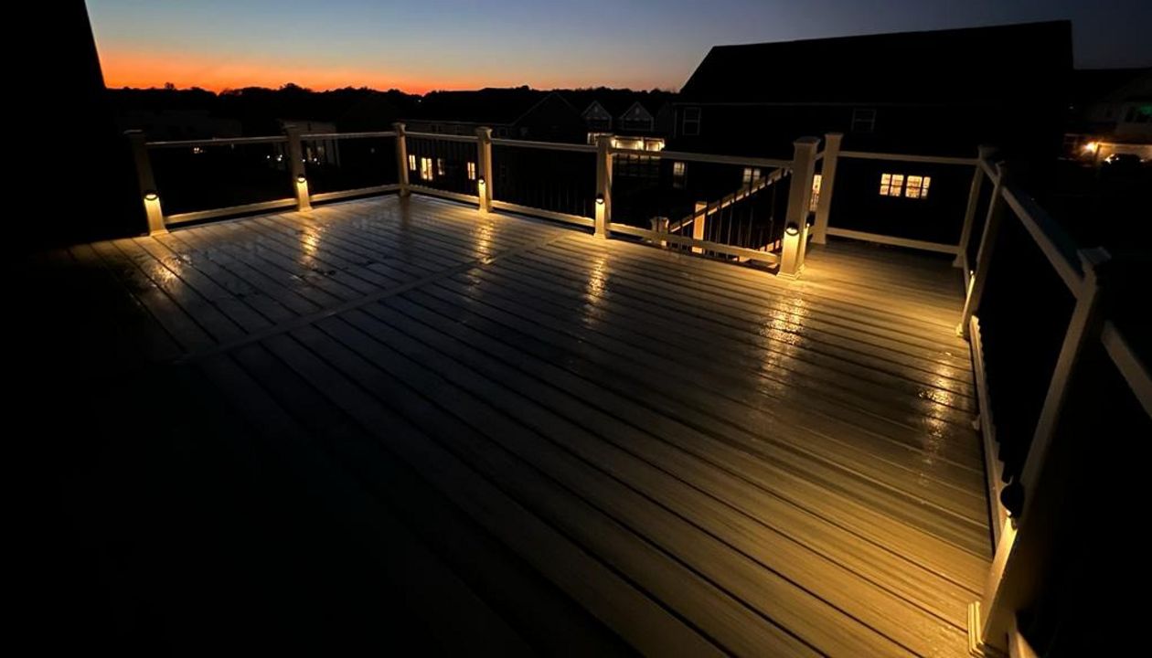 Trex Foggy Wharf Decking With Post Sleeve Lights