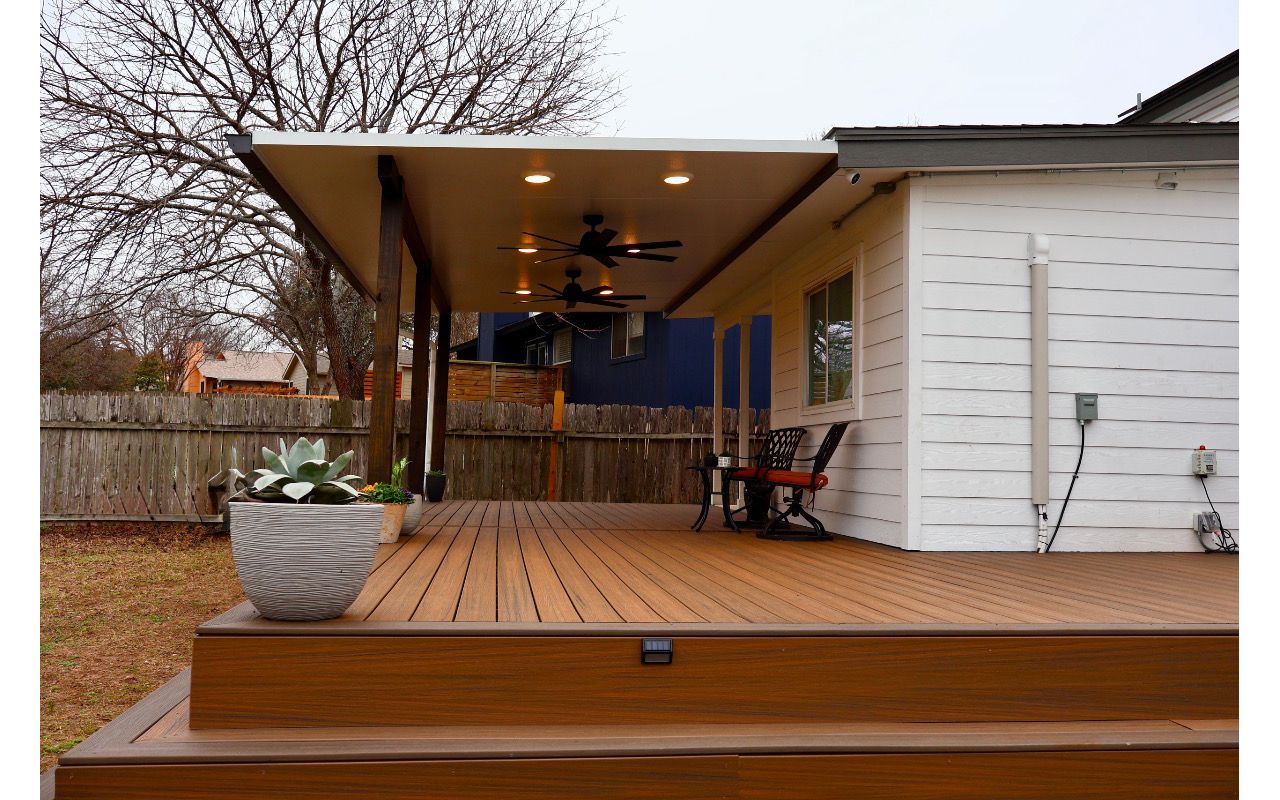 Trex deck 500 sq Stairs all around