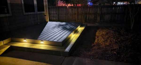 clam shell With solar light