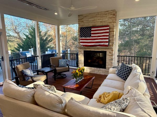 Trex screened Porch w/ Fireplace & Roof Deck