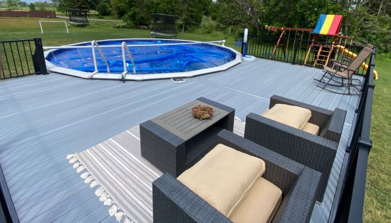 Foggy Warf Pool Deck