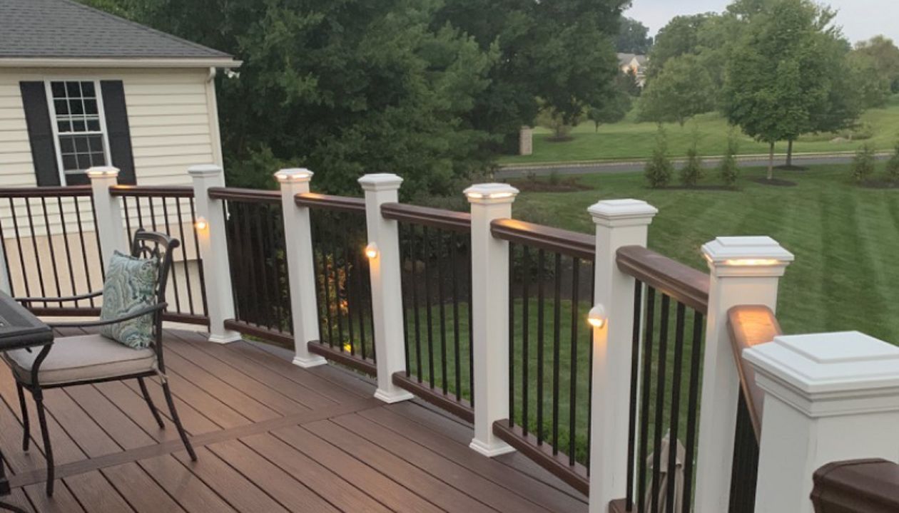 Radius look Trex Railing with Lights