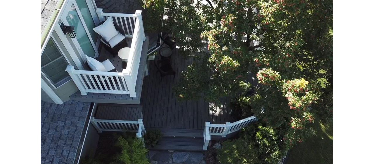 Manden, ND Trex Transcend Island Mist Deck with White Trex Transcend Railing.