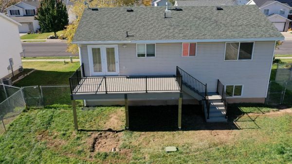 A perfect blend of style and strength — Trex® Tide Pool decking with a Clam Shell picture frame and Trex® Signature Steel Railing. Clean lines, durable materials, and craftsmanship built to last. Every step designed with precision.