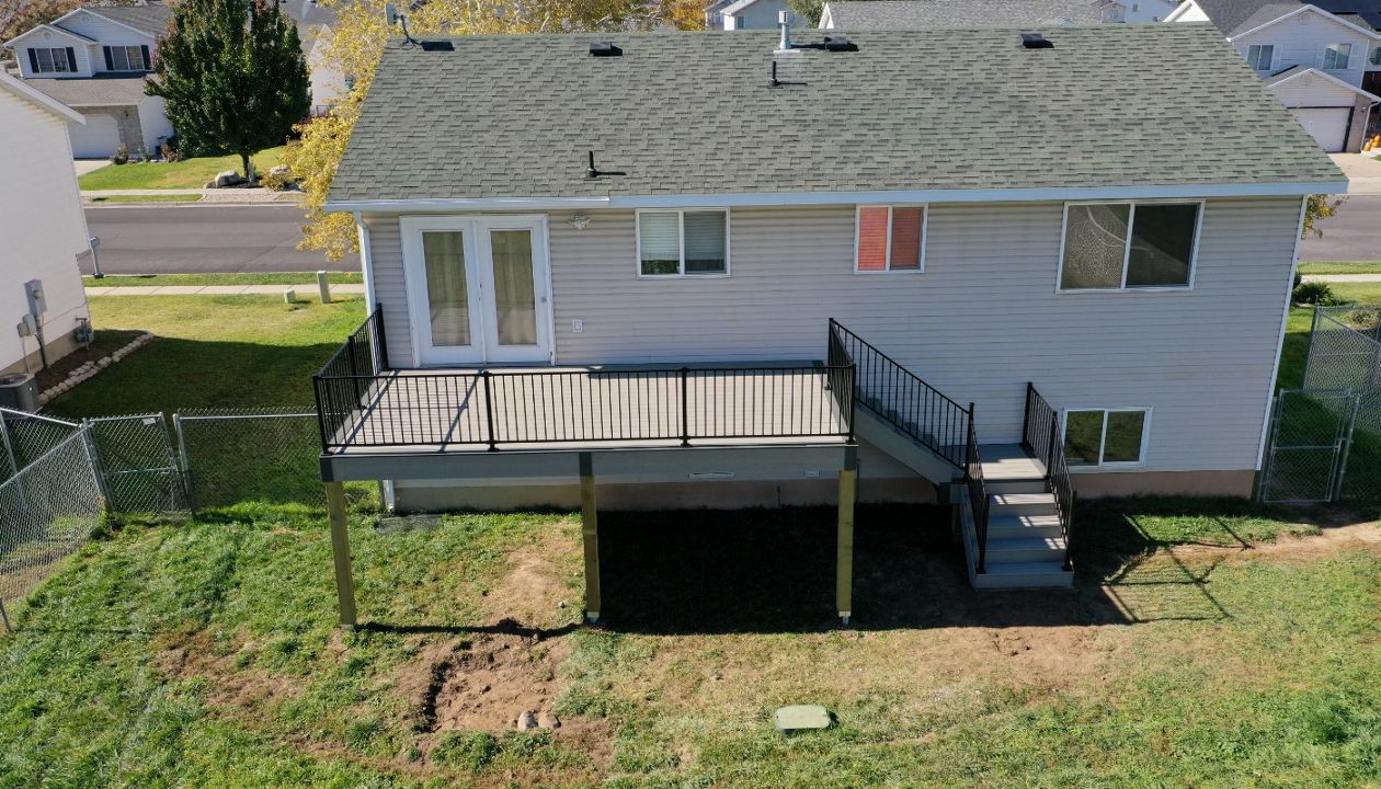 A perfect blend of style and strength — Trex® Tide Pool decking with a Clam Shell picture frame and Trex® Signature Steel Railing. Clean lines, durable materials, and craftsmanship built to last. Every step designed with precision.