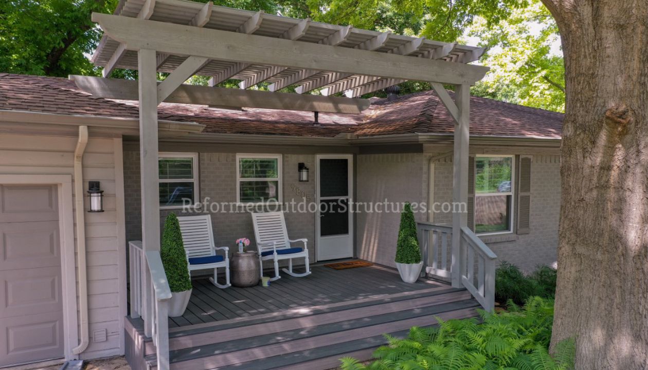 Trex Deck & Covered Pergola