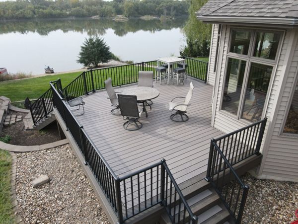 Trex Transcend Lineage Biscayne with Coastal Bluff border and fascia