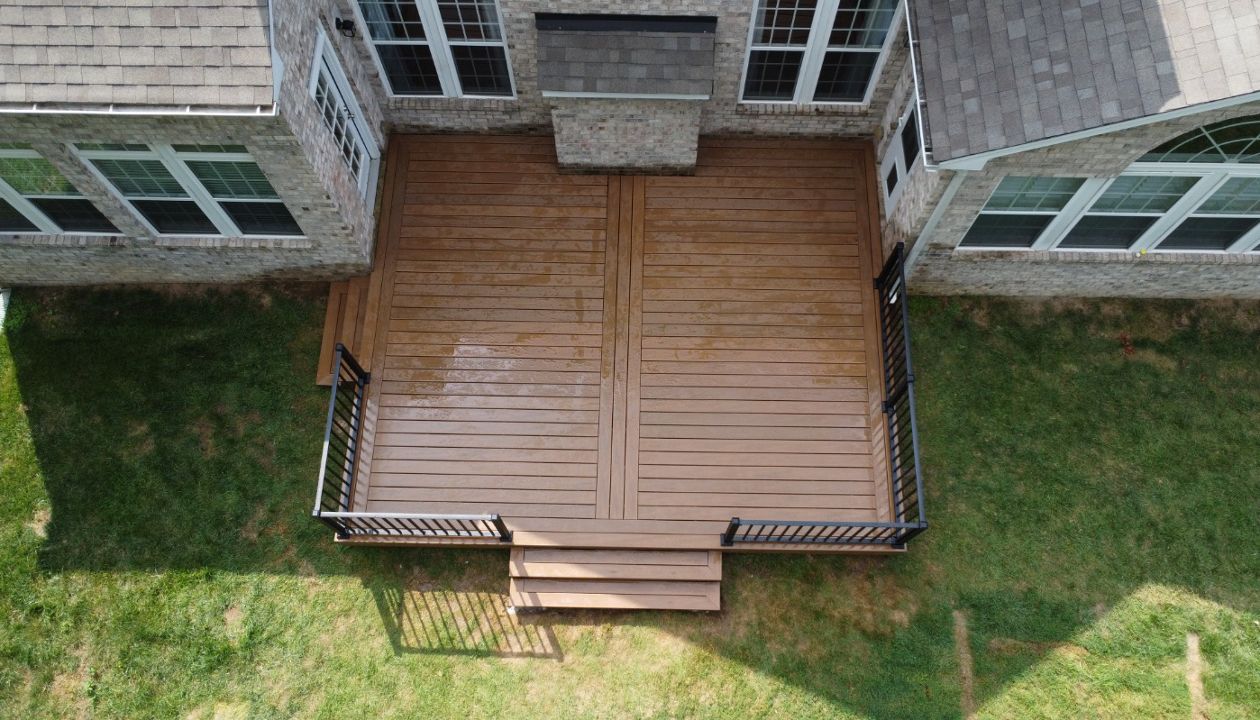 Transcend Decking in Jasper and Signature Railing in Black