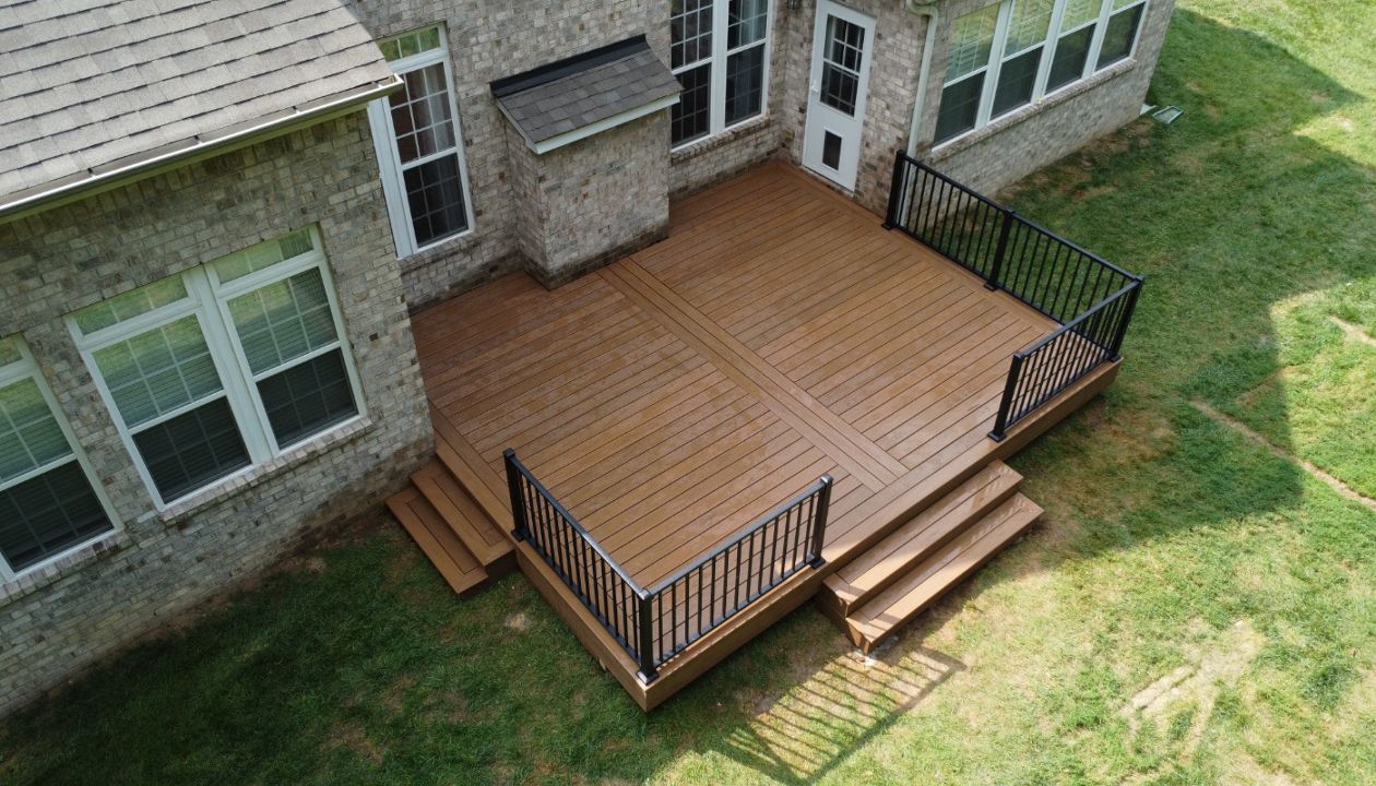 Transcend Decking in Jasper and Signature Railing in Black