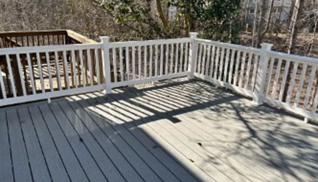 Trex Select Pebble Grey with Trex Universal Hideaway Fasteners