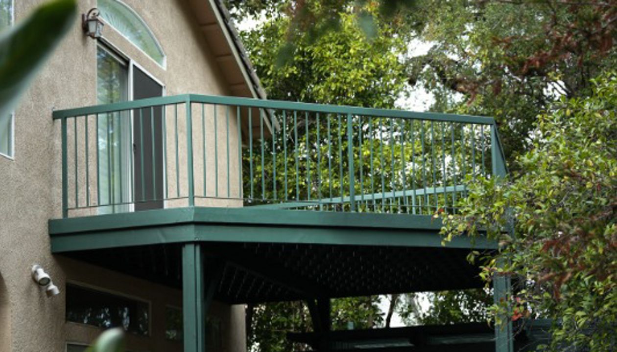 Two-story Trex Deck in Folsom, CA