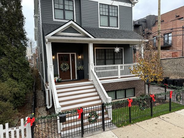 Front Porch, Lincoln Park