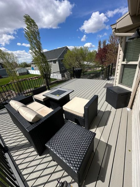 Crafted with Trex Enhance® for lasting beauty and capped off with a bold Clamshell picture frame — a low-maintenance deck built to impress and built to last,