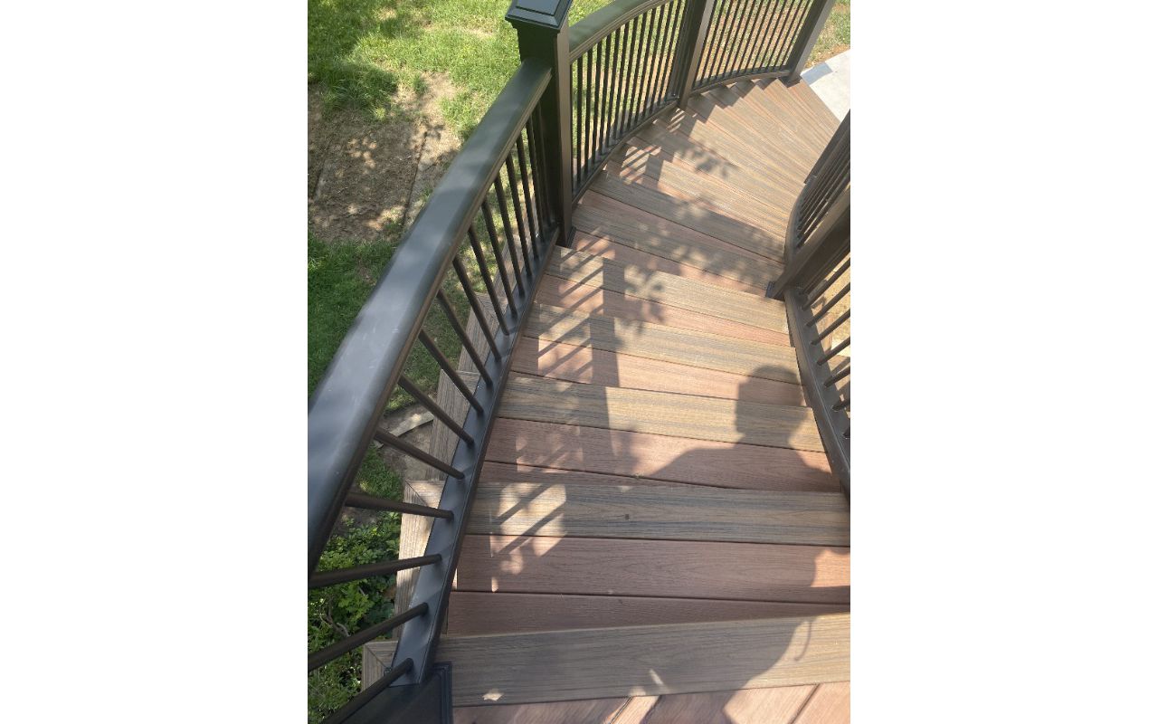 Curved Trex Transcend stairway