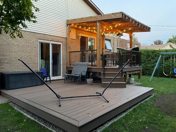 TREX Natural toasted sand. Vieux Longueuil. 2024.