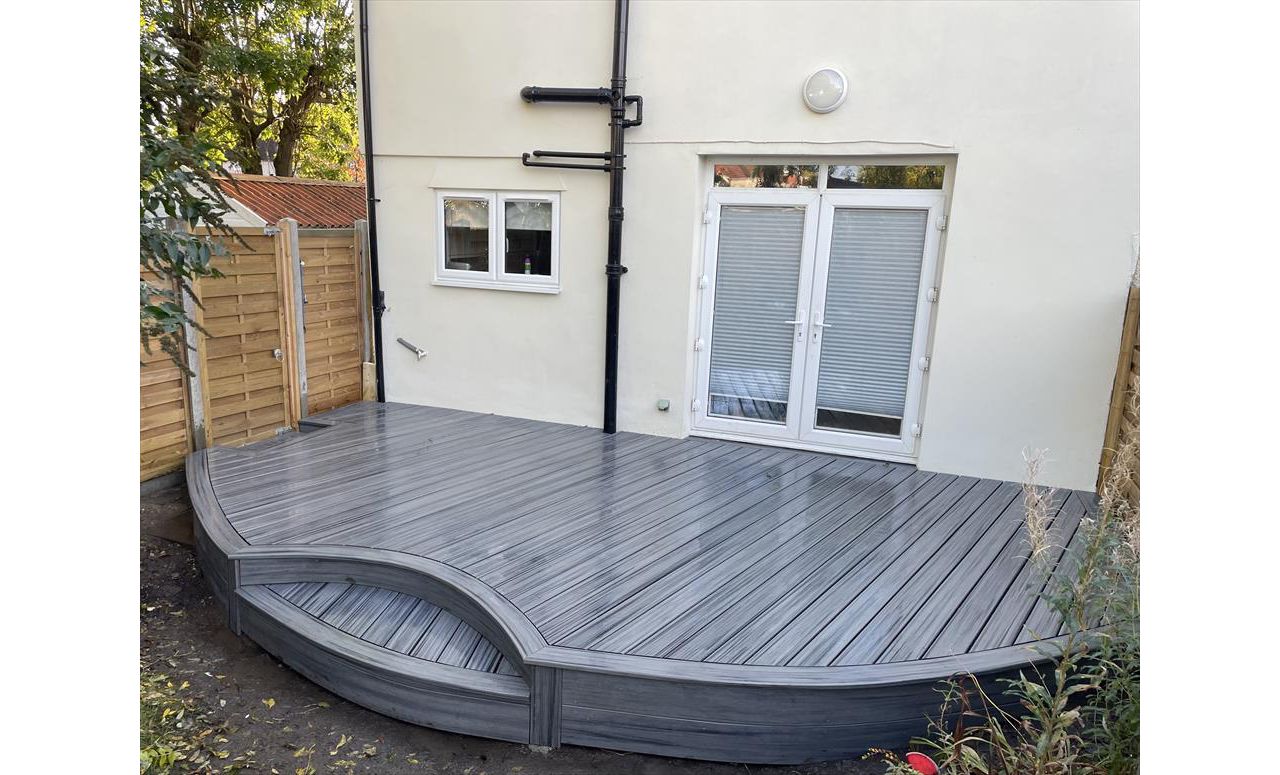 Trex Transcend Island Mist with Trex custom curves in Sidcup Kent.
