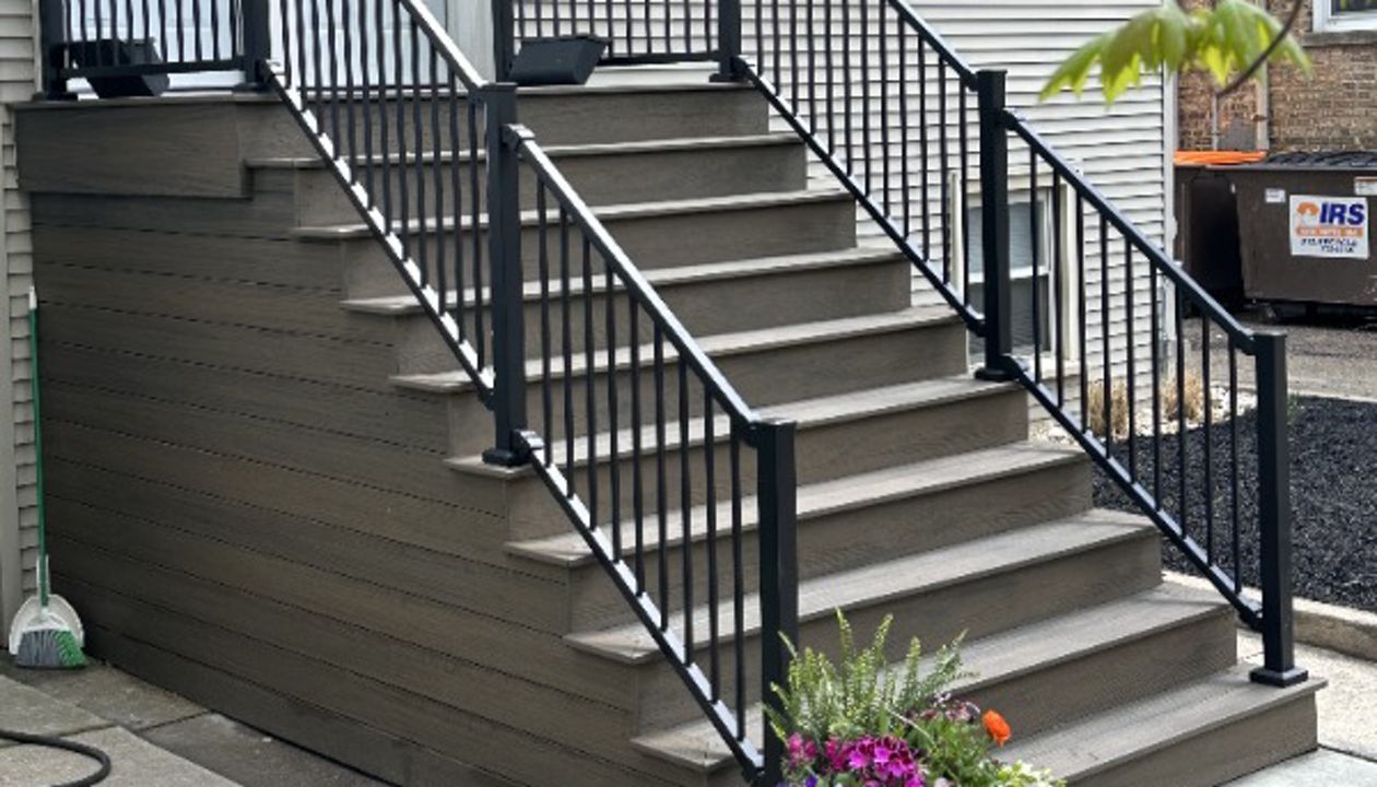 Front Porch In Ravenswood, Chicago