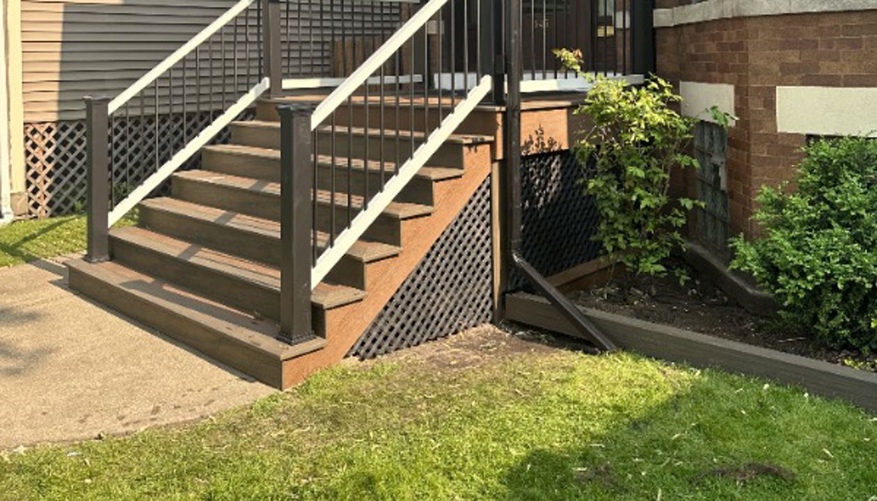Front Porch, Rogers Park