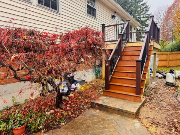 Trex Vintage Lantern Deck & Vintage Lantern Railings