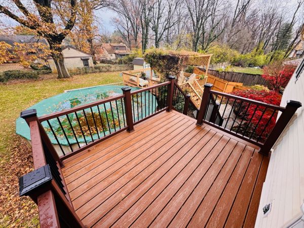 Trex Vintage Lantern Deck & Vintage Lantern Railings